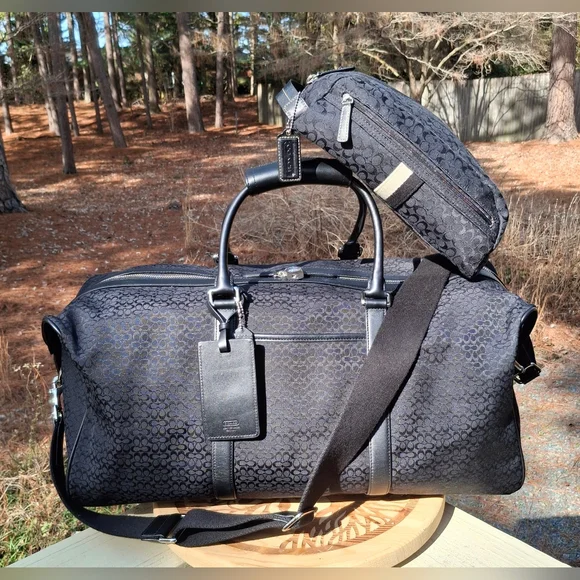 VTG Coach XL Signature Black Duffle Carry On Travel Weekender Bag & Toiletry Bag - Picture 1 of 16